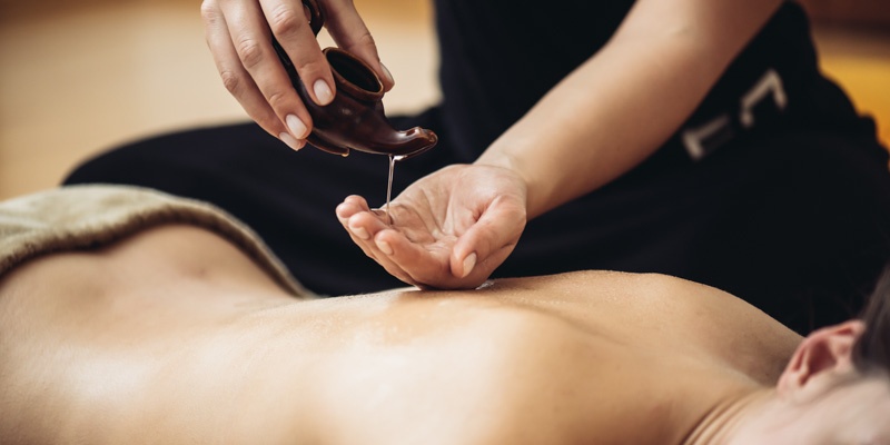 Objavte umenie relaxácie: Tajomstvá nuru masáže